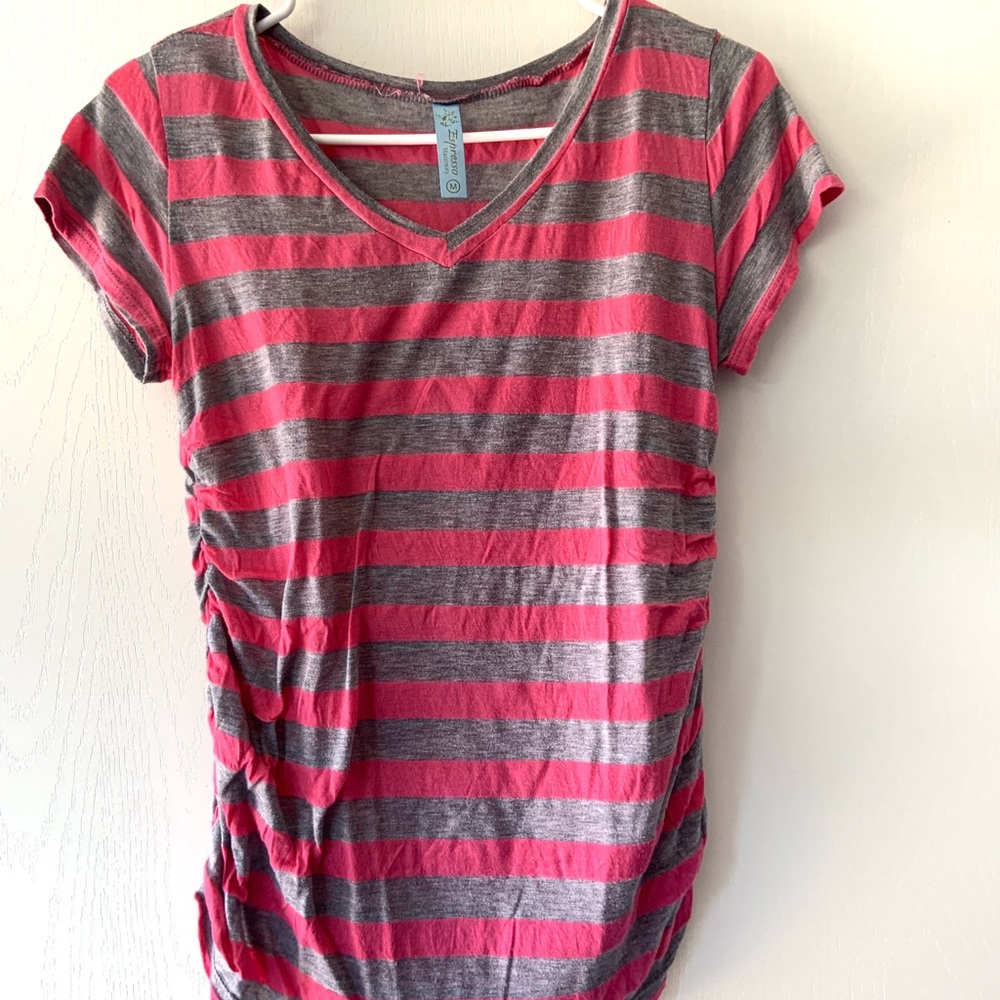 Lot of maternity shirts - Picture 2 of 7